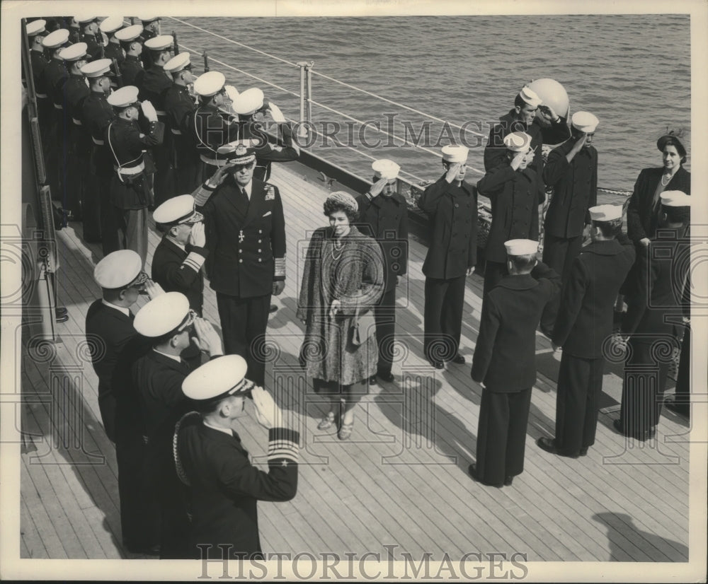 1949 Press Photo USS Philippine Sea welcomes King and Queen of Greece aboard.- Historic Images