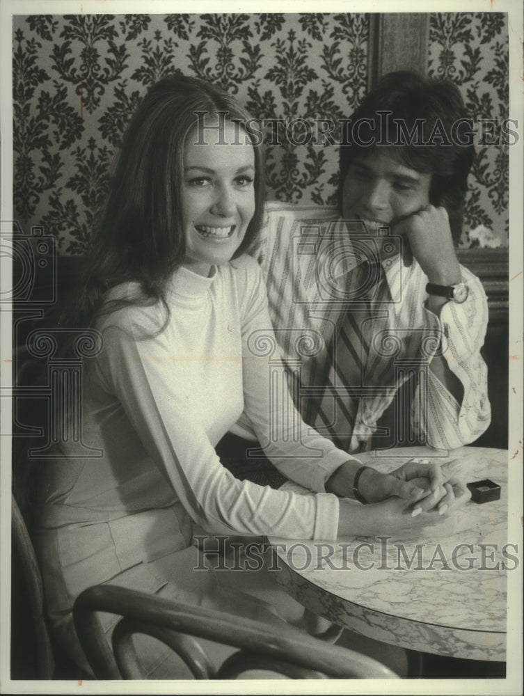1973 Press Photo Shelley Fabares &amp; Michael Gray star in NBC&#39;s The Little People - Historic Images