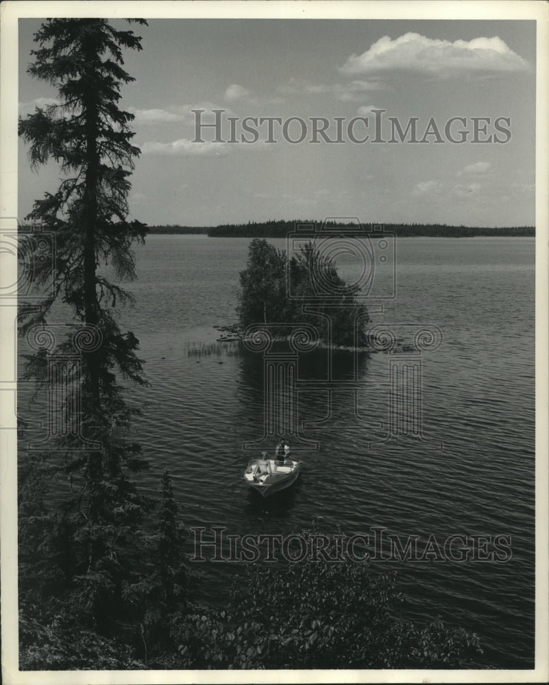 Press Photo Canada's Manitoba province has thousands of lakes and rivers- Historic Images