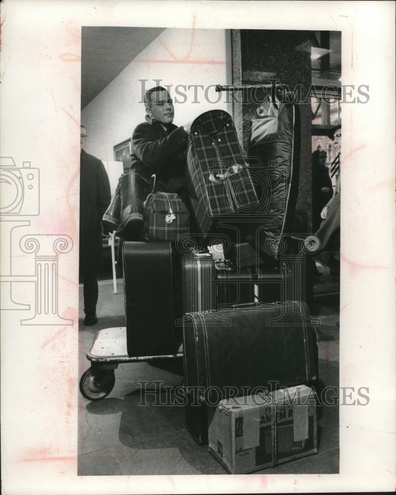 1963 Press Photo Milwaukee Peace Corps Richard Alsbrook, From Dallas Texas- Historic Images
