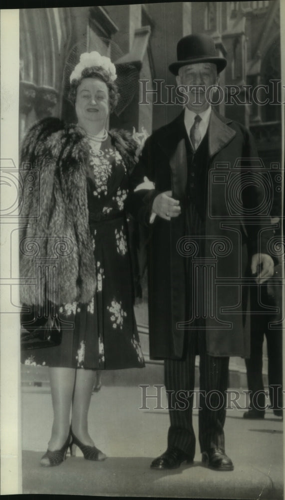 1943 Mr &amp; Mrs. Alfred E. Smith - Historic Images
