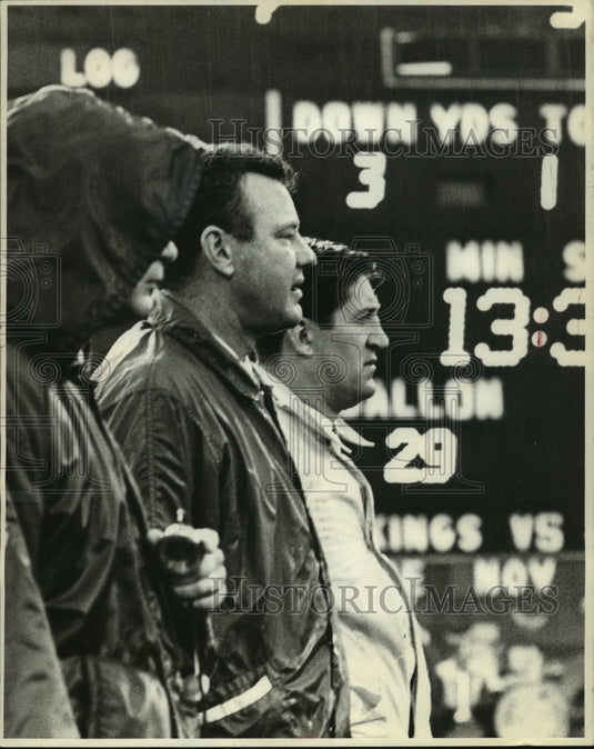 1965 Press Photo Coaches Van Brocklin and Yowatsky of the Minnesota Vikings - Historic Images