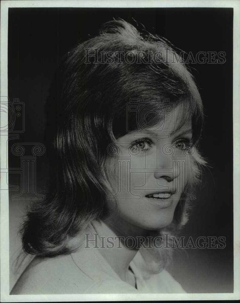 1972 Press Photo Donna Mills In &quot;The Good Life&quot; - Historic Images