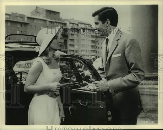 1962 Press Photo George Hamilton and Yvette Mimieux Fight In Piazza - Historic Images