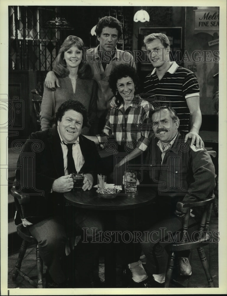 1985 Press Photo The cast of NBC-TV comedy series &quot;Cheers&quot; - mjx66203- Historic Images