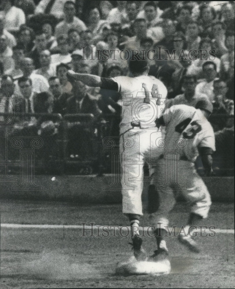 1959 Press Photo Milwaukee Braves Games - mjx66557- Historic Images