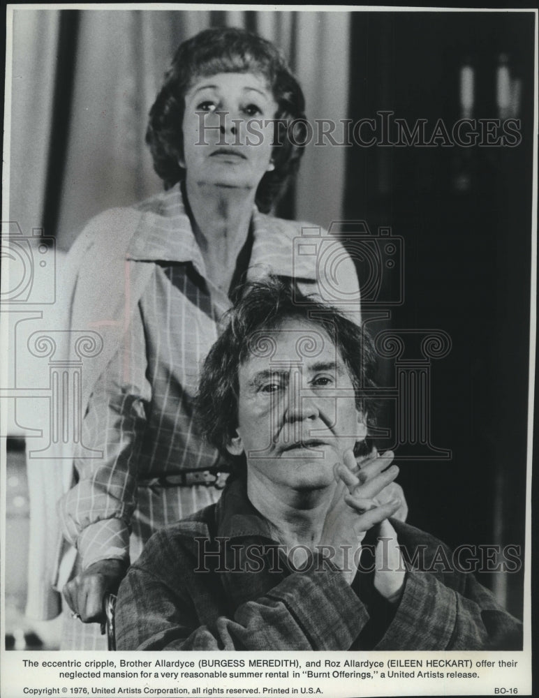 1976 Press Photo Eileen Heckart and Burgess Meredith in "Burnt Offerings".- Historic Images