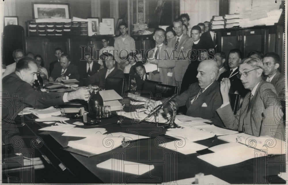 1953 A senate appropriations committee hearing on clearances - Historic Images