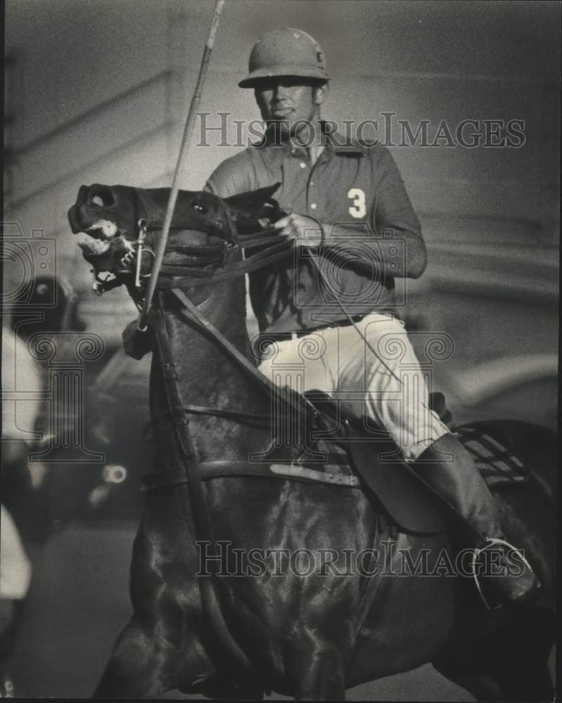 1975 Joe Barry led the Milwaukee Polo Club to victory - Historic Images