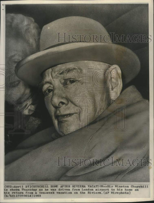 1963 Sir Winston Churchill returns from Riviera vacation - Historic Images