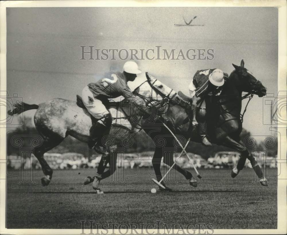 1963 Press Photo Polo match between Milwaukee Polo club and Cowdray Park, Sussex - Historic Images