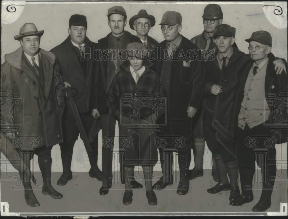 1926 Press Photo Wisconsin&#39;s Governor Zimmerman leaves for group hunting trip- Historic Images