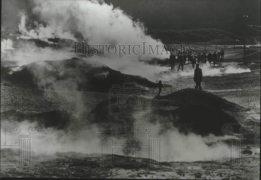 1973 Area near Pozzuoli, Italy is known as the entry way into hell - Historic Images