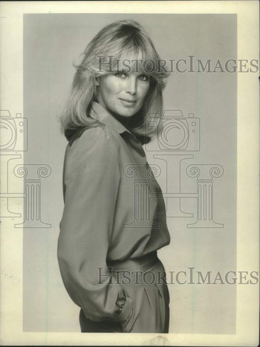 1980 Actress Linda Evans on "Dynasty" - Historic Images
