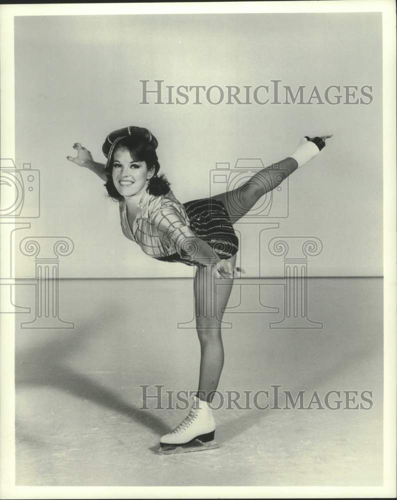 1973 Wendy Watson will perform with Holiday on Ice. - Historic Images