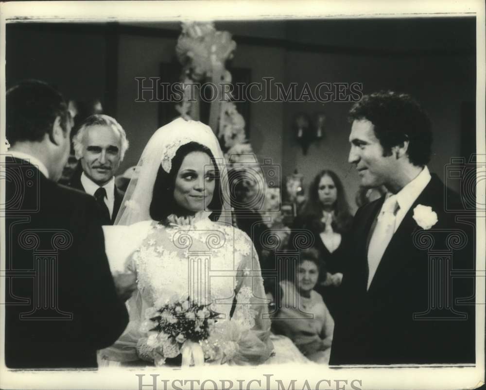 1974 Valerie Harper & David Groh in wedding scene from "Rhoda" - Historic Images