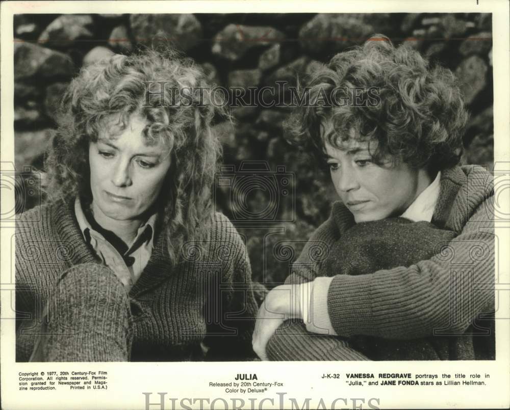 1977 Actresses Vanessa Redgrave &amp; Jane Fonda in &quot;Julia&quot; - Historic Images