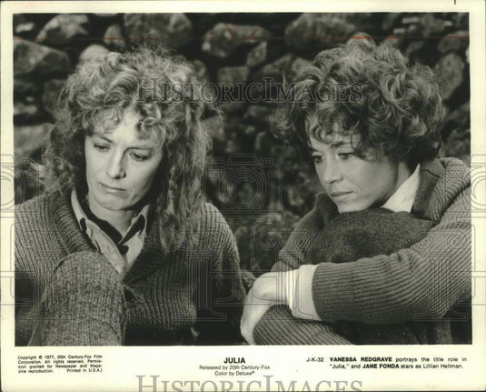 1977 Actresses Vanessa Redgrave & Jane Fonda in "Julia" - Historic Images
