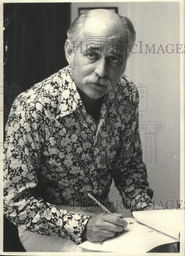 1972 Press Photo Producer Norman Lear in his office in Hollywood - mjx76485 - Historic Images