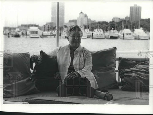 1975 Frances Langford Evinrude, singer & wife of Ralph Evinrude - Historic Images