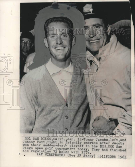 1961 Tommy Jacobs & Johnny Pott after Jacobs won San Diego play-off - Historic Images