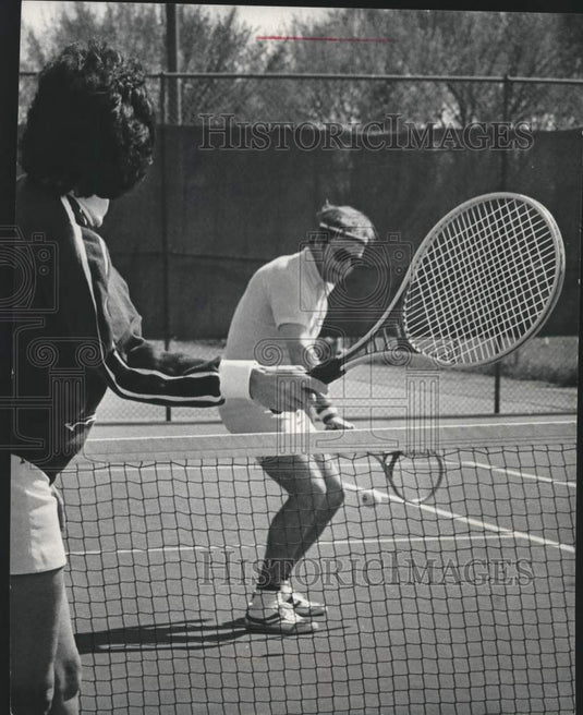 1976 Press Photo Susan Doyle of Whitefish Bay & tennis partner Richard Edwards - Historic Images