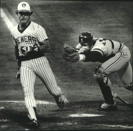 1981 Brewers' Charlie Moore runs across home plate, County Stadium - Historic Images