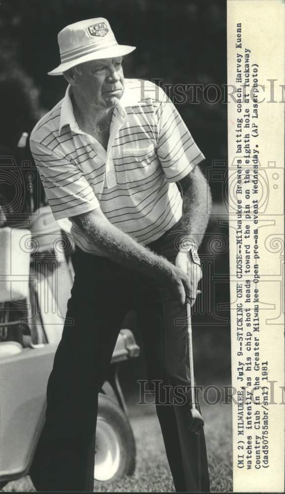 1981 Harvey Kuenn, Milwaukee Brewers hitting coach, at pro-am event. - Historic Images