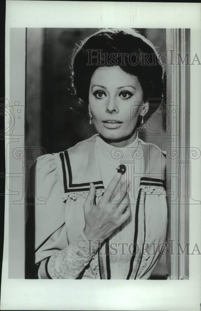 1985 Press Photo Actress Sophia Loren - mjx84061 - Historic Images