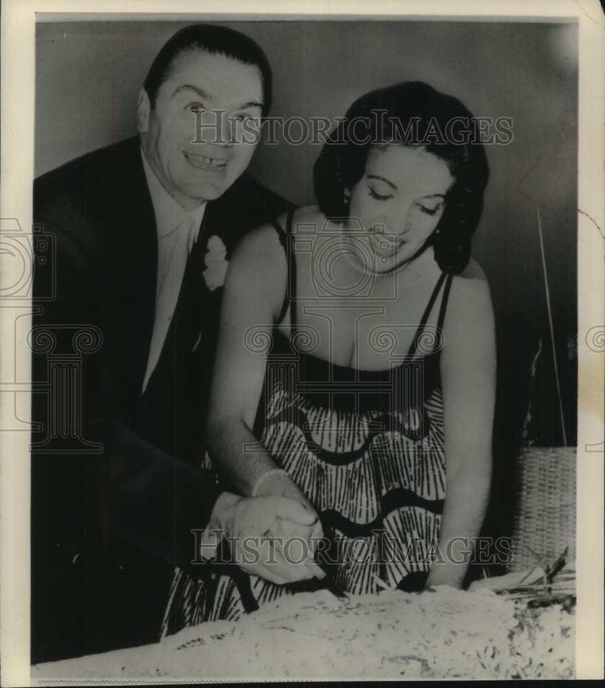 1960 Press Photo Actor Ernest Borgnine and Mexican star Katy Jurado wed. - Historic Images