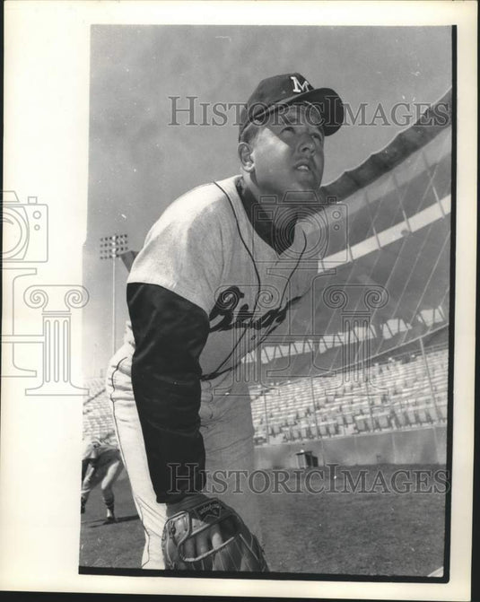 1965 Press Photo Milwaukee Brewers' baseball player, Denny Lemaster. - Historic Images