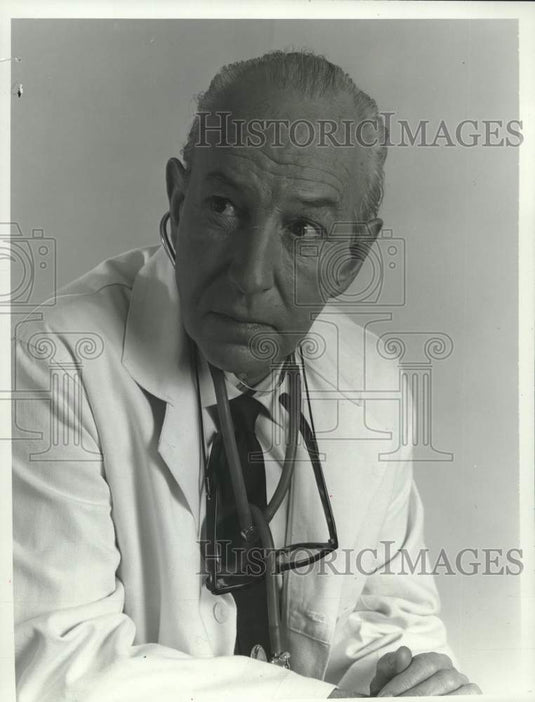 1970 Press Photo Lloyd Nolan , actor, United States, California. - Historic Images