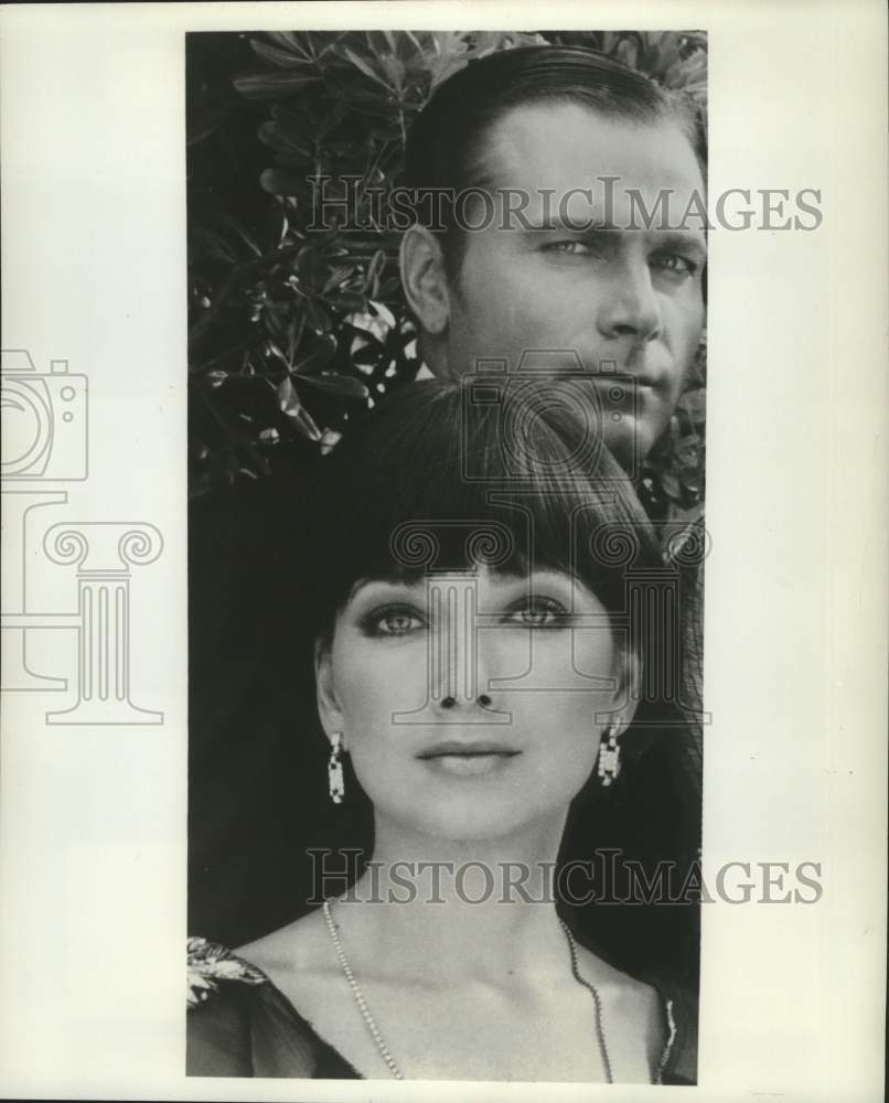 1976 Press Photo Suzanne Pleshette And Franco Nero In 'The Legend Of Valentino' - Historic Images