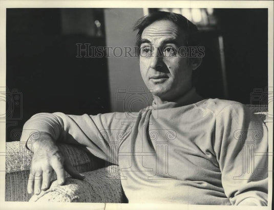 1975 Press Photo Actor Sid Caesar visited Milwaukee - Historic Images