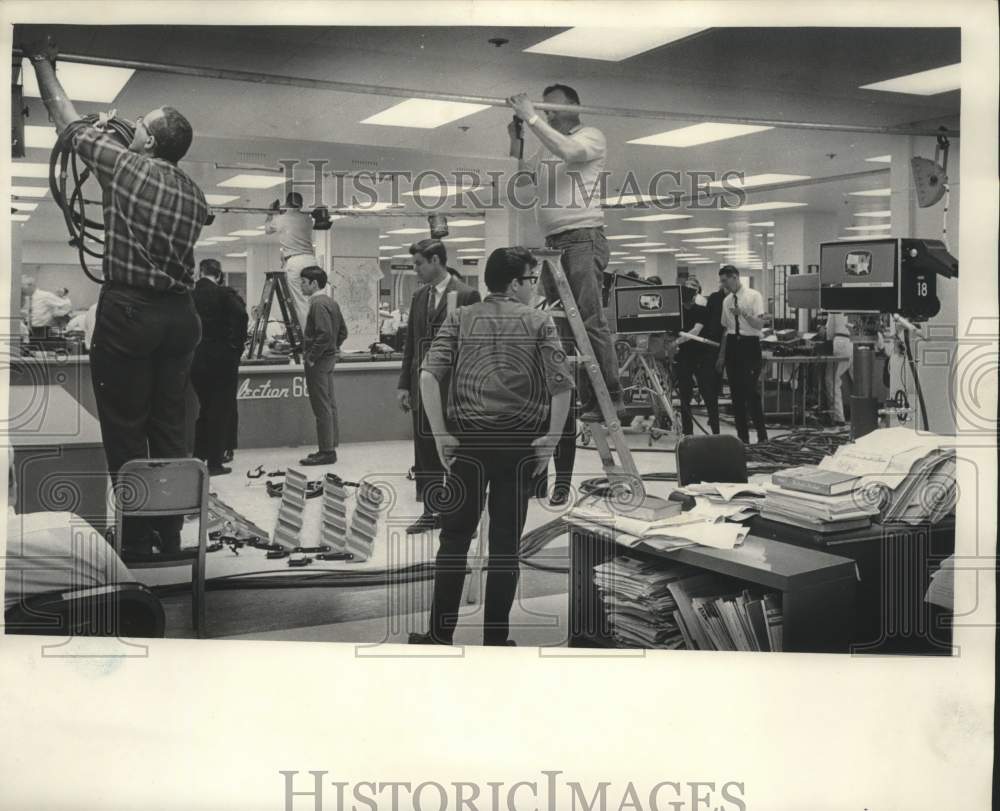 1968 Press Photo The Milwaukee Journal prepares for elections results - Historic Images