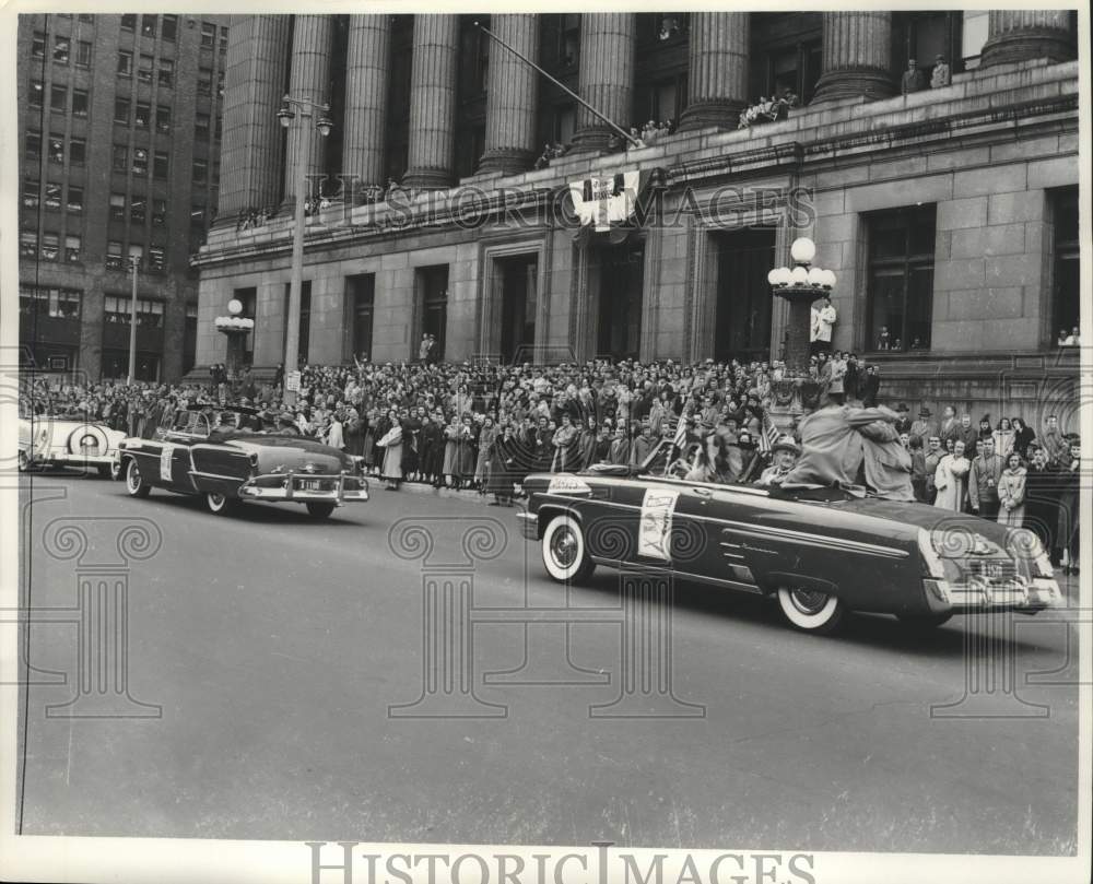 1968 Press Photo Milwaukee Braves return home to parade - mjx90454 - Historic Images