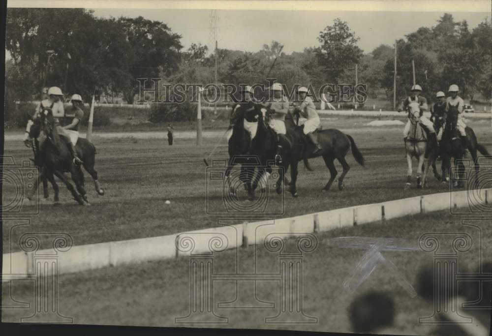 1933 Press Photo Shamrock and Fort Sheridan Quartet Polo Match Milwaukee - Historic Images