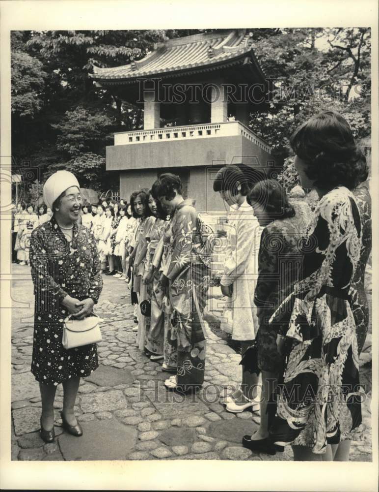 1973 Press Photo Empress Nagako of Japan at Alumnae Association Gathering - Historic Images