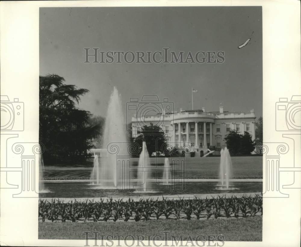 1987 Press Photo Exterior view of the White House, Washington, D.C. - Historic Images