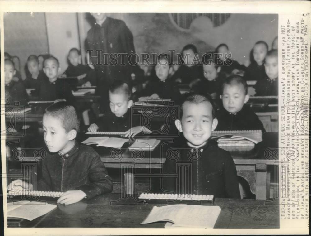 1945 Press Photo Prince Masahito Yoshinomiya and others at House of Peers, Nikko - Historic Images