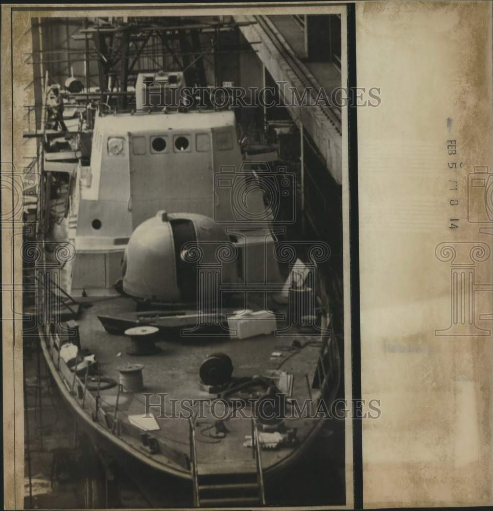 1973 Press Photo Israeli gunboat under construction, Israel - Historic Images