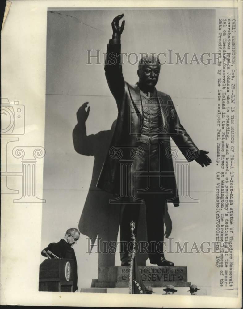 1967 President Johnson at Theodore Roosevelt Memorial, Washington-Historic Images