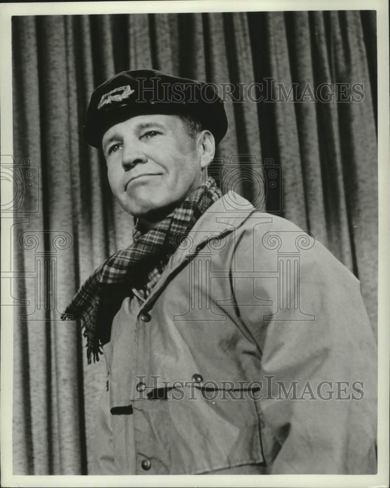 1964 Press Photo Actor Ozzie Nelson in &quot;The Adventures of Ozzie and Harriet&quot; - Historic Images