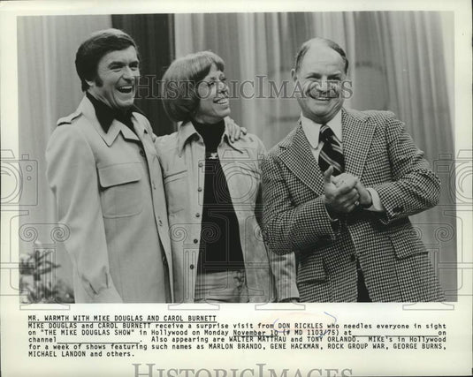 1975 Press Photo Mike Douglas, Carol Burnett & Don Rickles on Mike Douglas Show. - Historic Images