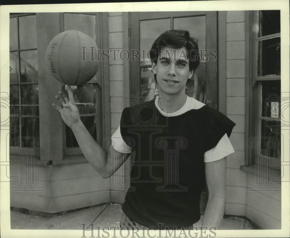 1986 Press Photo Actor Robby Benson United States - Historic Images