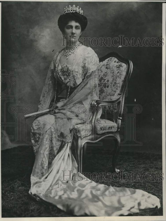 1935 Press Photo Elena, Queen of Italy - Historic Images