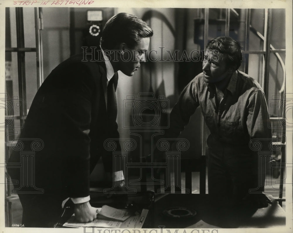 1964 Press Photo Nick Adams and Richard Chamberlain in Twilight of Honor- Historic Images