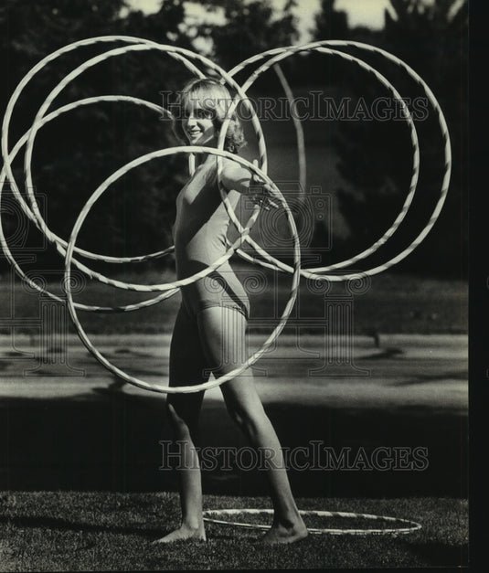1979 Press Photo Sharon Burditt Wisconsin Hula Hoop Champ - mjz04212- Historic Images