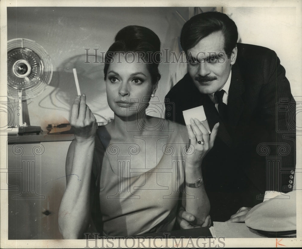 1966 Press Photo Actors Omar Sharif and Nadja Tiller As Drug Commissioners - Historic Images