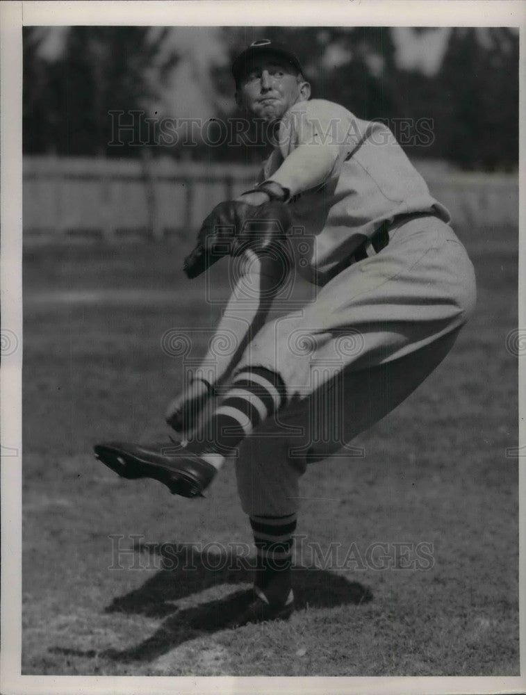 1940 Calvin Dorsett, Cleveland Indians - Historic Images